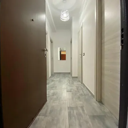 Pippitta House *